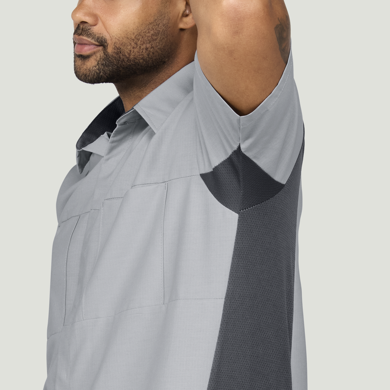 Men's Short Sleeve Performance Plus Shop Shirt With Oilblok Technology image number 9