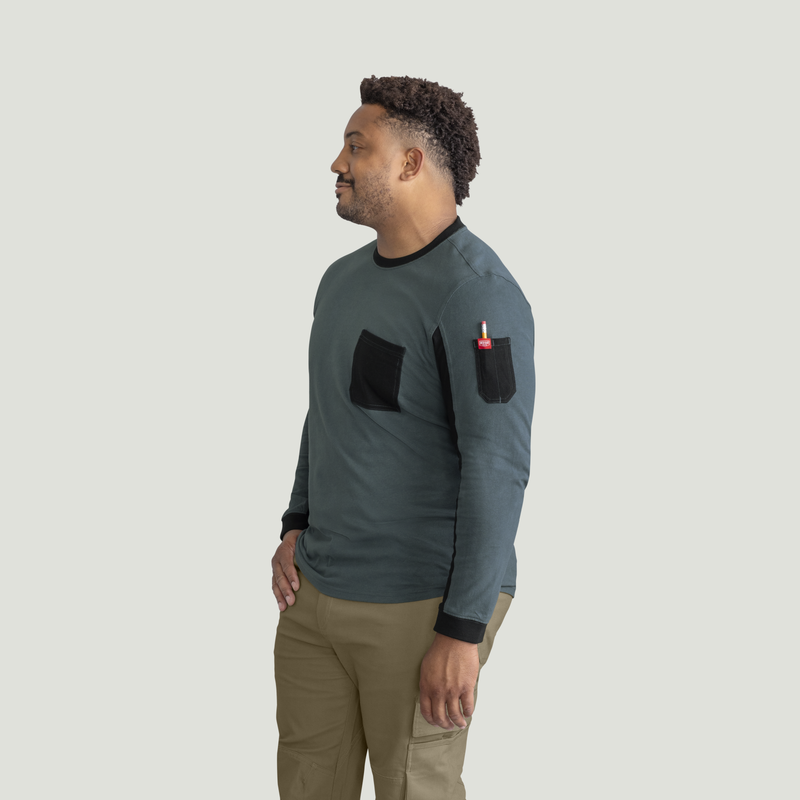 Men's Heavyweight Long Sleeve Cotton Pocket T-Shirt image number 7
