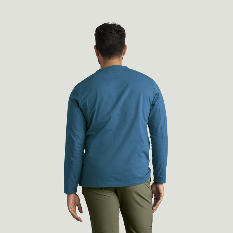 Men's Midweight Long Sleeve Performance Tee image number 6
