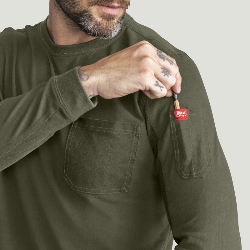 Men's Heavyweight Long Sleeve Cotton Pocket T-Shirt image number 13