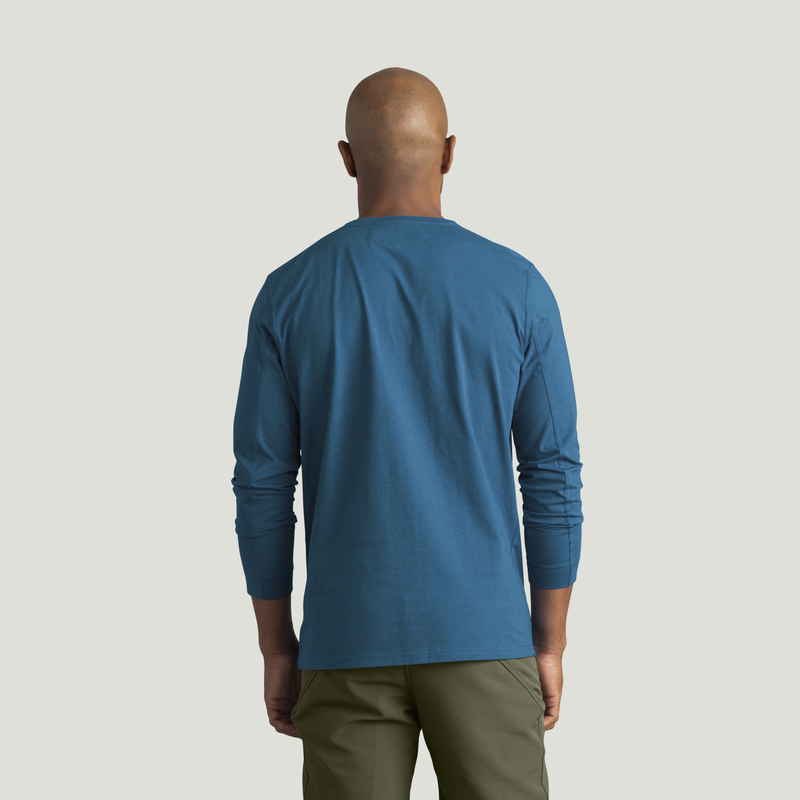 Men's Midweight Long Sleeve Performance Tee image number 2