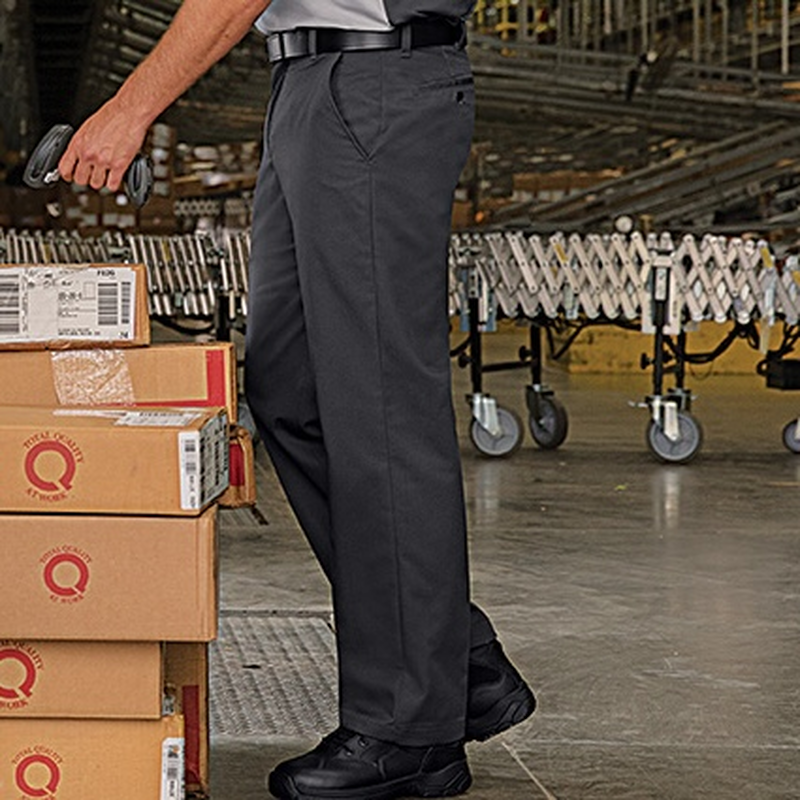 Men's Cell Phone Pocket Pant image number 4